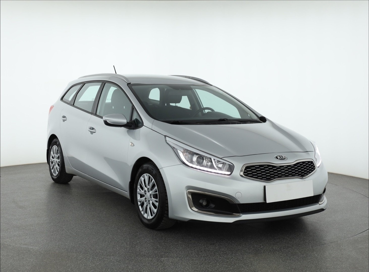 Kia Cee'd II , Salon Polska, Serwis ASO, Klima, Parktronic