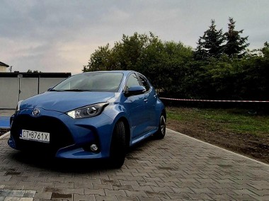 Toyota Yaris z 2021 roku -1