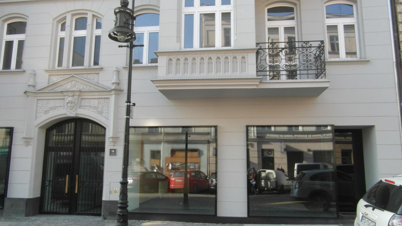 Funkcjonalne biuro w centrum - Widok 3
