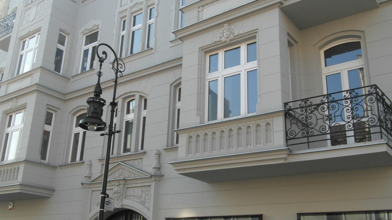 Funkcjonalne biuro w centrum - Widok 4