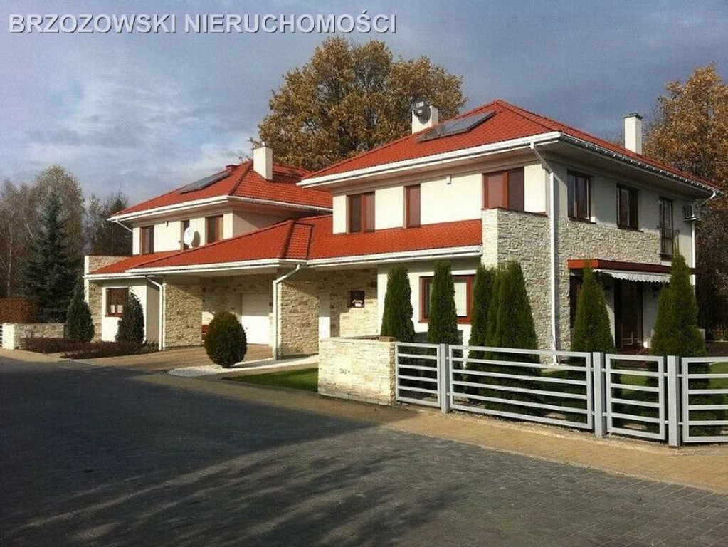 Pod Piasecznem, 218 m2, też dla klientów spoza UE