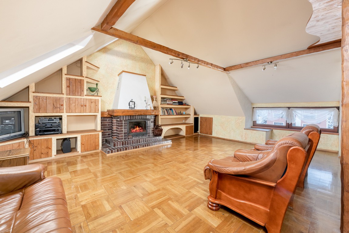 Dom na sprzedaż, 8 pokoi, 195 m², Nowy Targ