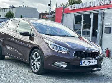 Kia Cee'd II 1.6 Benzyna Bogato Wyposażony-1