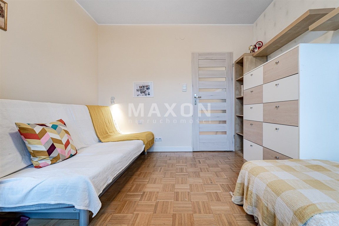 Funkcjonalne z balkonem i wewnętrznym patio - Więcej