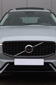 Volvo XC60 II T6 Plug-In Hybrid AWD Plus Dark 2.0 T6 Plug-In Hybrid AWD Plus Dark (350KM)-2