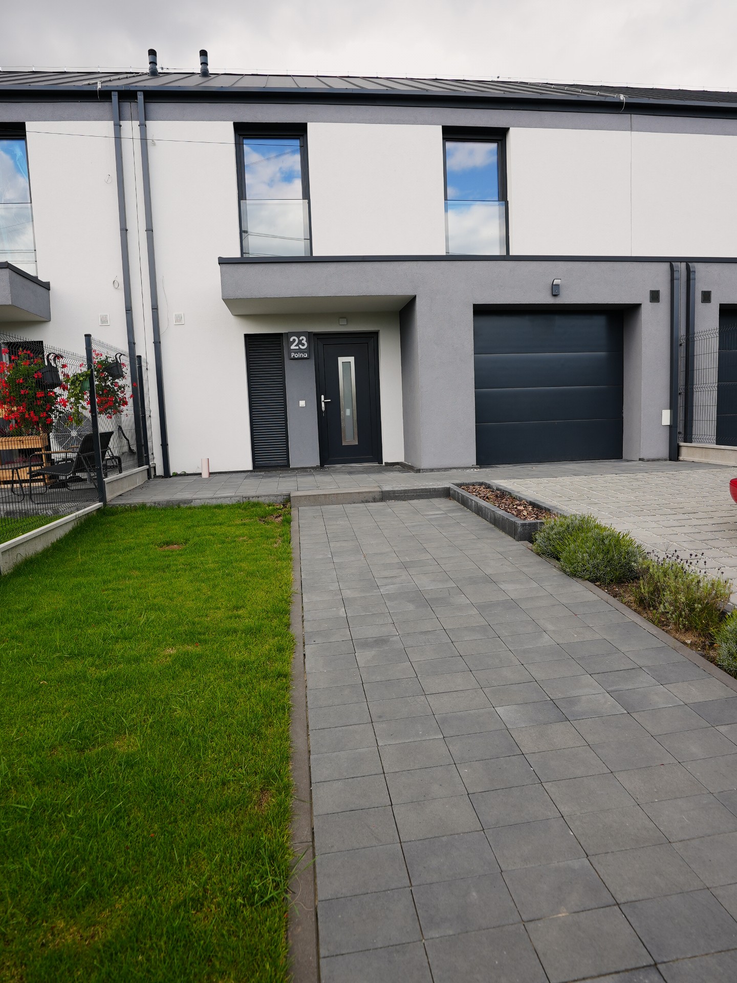 Dom pod Wrocławiem w cenie mieszkania | 125 m² | Garaż | Ogród | Światłowód