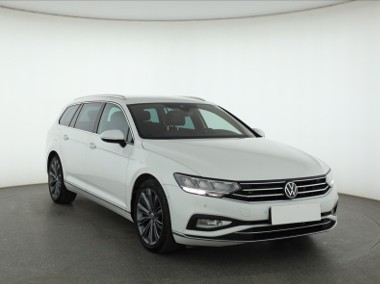 Volkswagen Passat B8 , Salon Polska, 1. Właściciel, 200 KM, Automat, VAT 23%,-1