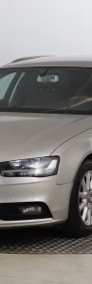 Audi A4 IV (B8) , Klimatronic, Parktronic, Podgrzewane siedzienia-3