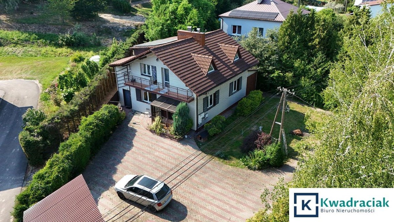 Niebylec – dom 159 m², 5 pokoi, 2 garaże, 8 ar