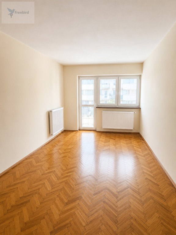 Bielany ,3 pokoje ,metro 4 min