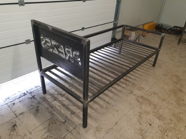 meble łóżko sofa metal -1