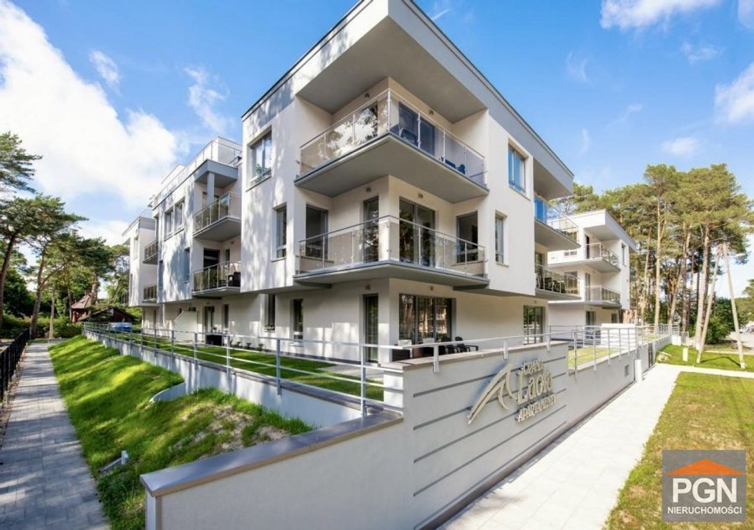 2-pokojowy Apartament z Tarasem i Garażem Pobierow