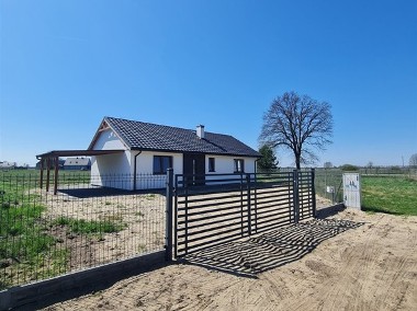 Parterowy domek w Prądkach 85 m2 z działką 704m2-1