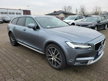 Volvo V90 II-1