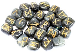 Kamień runiczny – Labradoryt