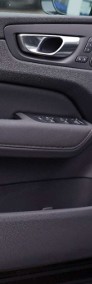 Volvo XC60 II B5 AWD Plus Black Edition 2.0 B5 AWD Plus Black Edition (264KM) Kamera-4