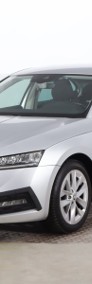 Skoda Octavia IV , Salon Polska, Klimatronic, Tempomat, Parktronic-3