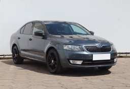 Skoda Octavia III , Salon Polska, Klima, Parktronic