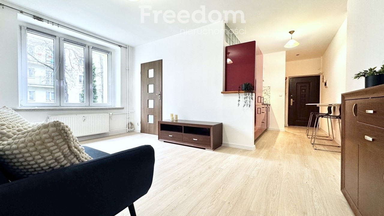 2 pokoje | niski blok | balkon | CO miejskie - Więcej