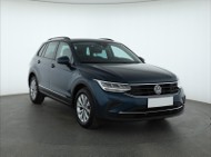 Volkswagen Tiguan , Salon Polska, 1. Właściciel, DSG, VAT 23%, Klimatronic,