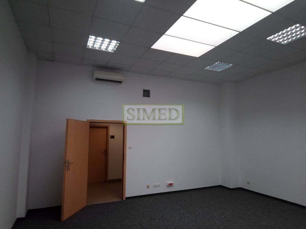 Świetliki dachowe,parking,recepcja,ochrona,dost.24 - Widok 3