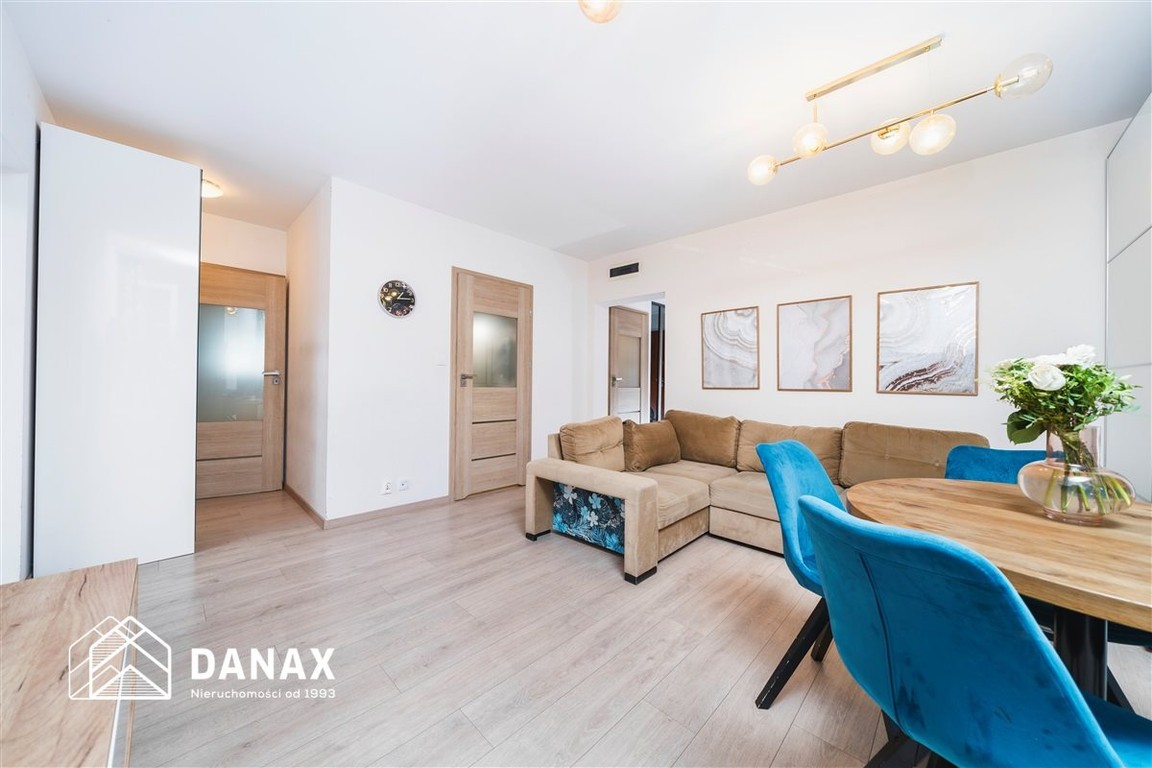 2-3 pokojowe, duży balkon, komórki, parking – pohled 4