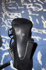 New black sandals, size 39-2