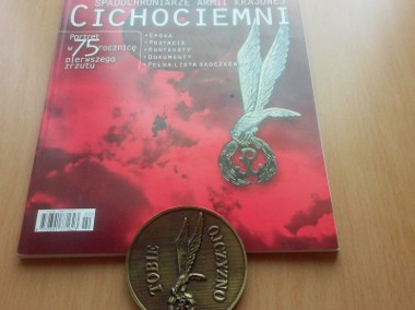 CICHOCIEMNI + medal pamiatkowy-1