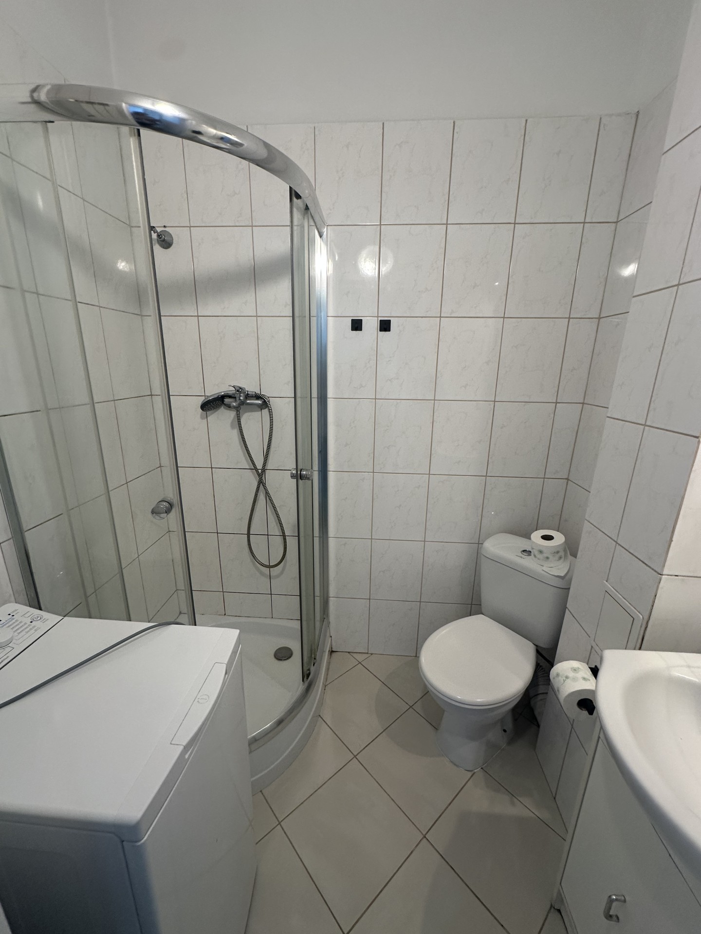 WYNAJMĘ BEZPOŚREDNIO POKÓJ Z KUCHNIĄ 30,57 m² OCHOTA - Widok 2