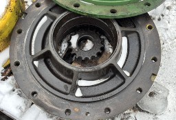 John Deere 8345 Piasta Zwolnica R334387 R239246