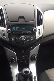 Chevrolet Cruze Kombi 1,6 DOHC 124 KM Klima Bluetooth Ciemne Szyby-2