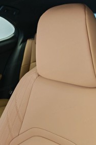 Lexus UX 300h F Sport Design 2.0 Hybrid Dynamic Force F Sport Design 2.0 Hybrid-2