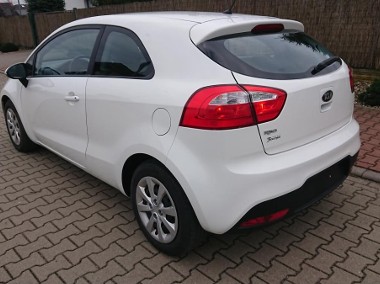 Kia Rio III-1