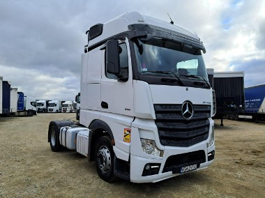 Mercedes-Benz Actros-1