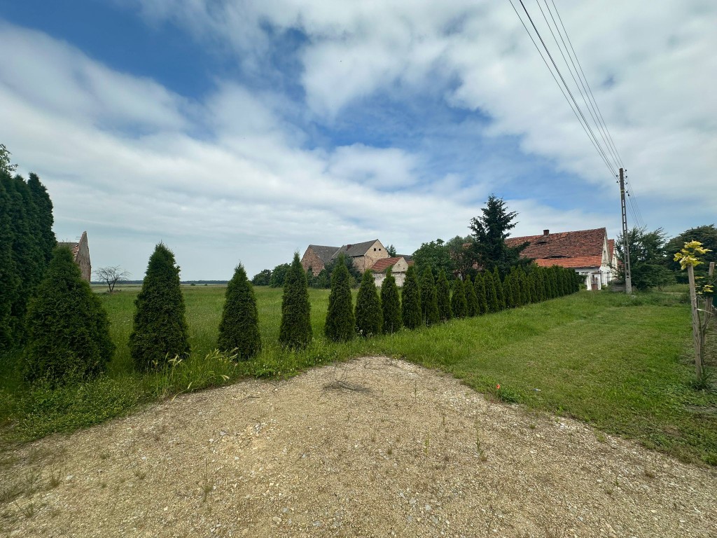 Działka budowlana 2 300 m² | MPZP – zabudowa mieszk.-usług. | Osiek, gm. Oława - Widok 2