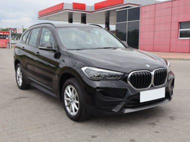 BMW X1 F48 , Salon Polska, 1. Właściciel, Serwis ASO, VAT 23%, Navi,-1