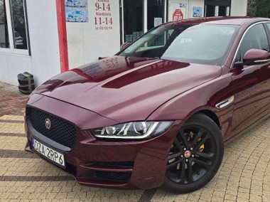 Jaguar XE I-1