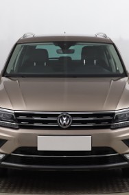 Volkswagen Tiguan , Salon Polska, Serwis ASO, DSG, Navi, Klimatronic, Tempomat,-2