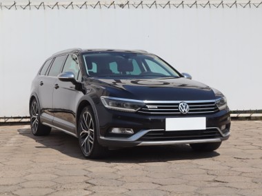 Volkswagen Passat B8 , Salon Polska, Serwis ASO, 240 KM, Automat, VAT 23%, Skóra,-1