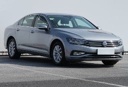 Volkswagen Passat B8 , Salon Polska, 1. Właściciel, VAT 23%, Navi, Klimatronic,