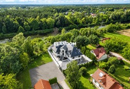 Dom Stanisławów Pierwszy, ul. Świetlana