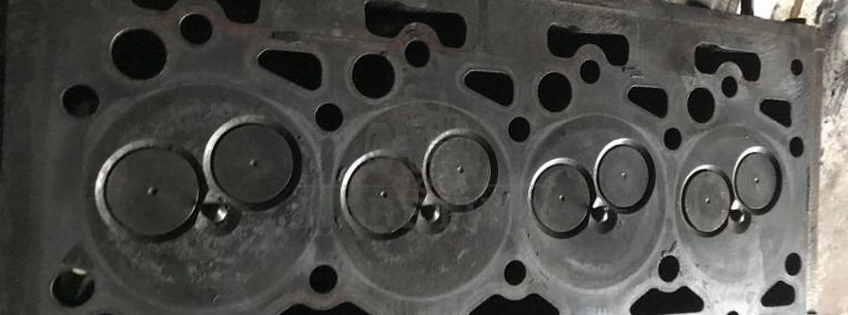 Silnik Case Dt 246 Głowica - CZĘŚĆ ORYGINALNA-1