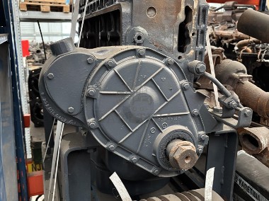 Mercedes OM 352 OM 352 5,7 L Silnik Blok Pokrywa CZĘŚCI 3520150201 3621880102-1