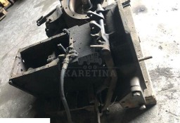 Case 995 685 785 885 795 895 - Obudowa Tylnego Mostu Podnośnik Plecak