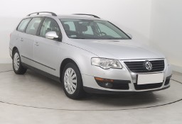 Volkswagen Passat B6 , DSG, Navi, Klimatronic, Tempomat, Parktronic