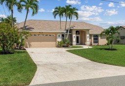 Dom CAPE CORAL