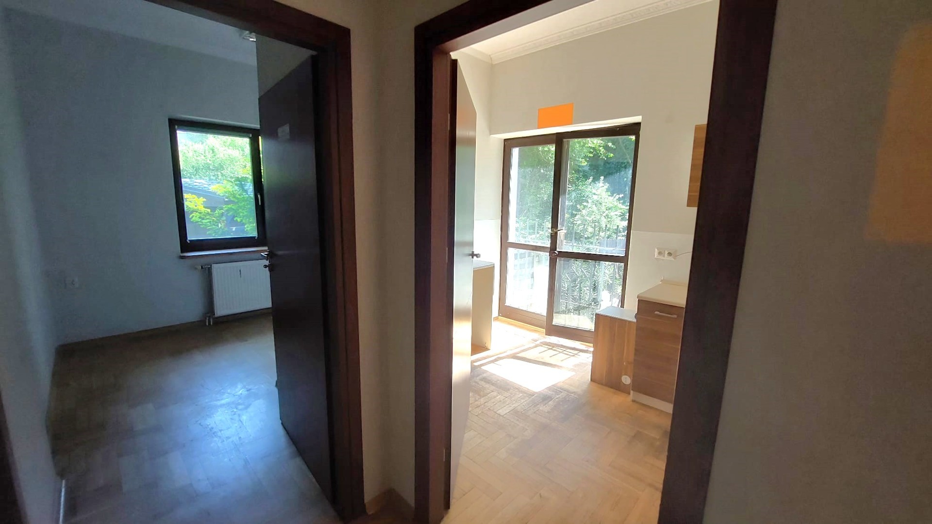 Lokal usługowy 104 m² z ogrodem na wynajem - Widok 4