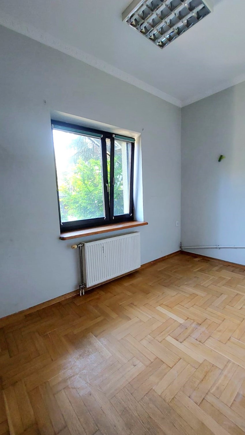 Lokal usługowy 104 m² z ogrodem na wynajem - Widok 6
