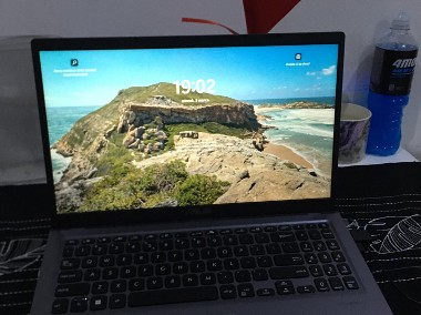 Laptop ASUS Vivobook X515EA-1