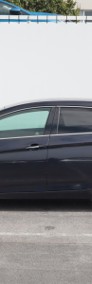 Hyundai i40 , Klimatronic, Tempomat, Parktronic, Podgrzewane siedzienia,-4